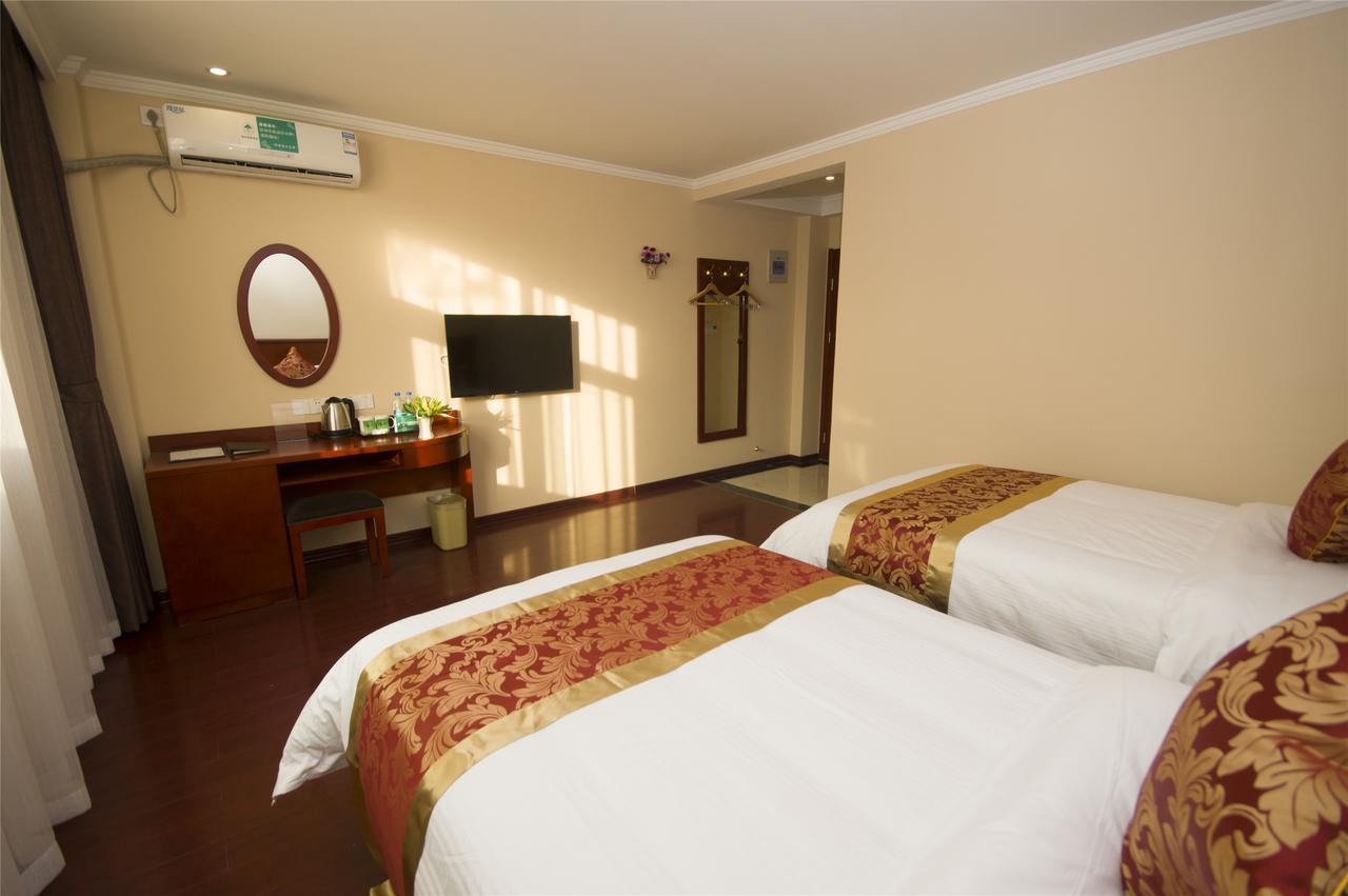 Greentree Inn Xinjiang Fukang Fukang Business Hotel Changji Extérieur photo