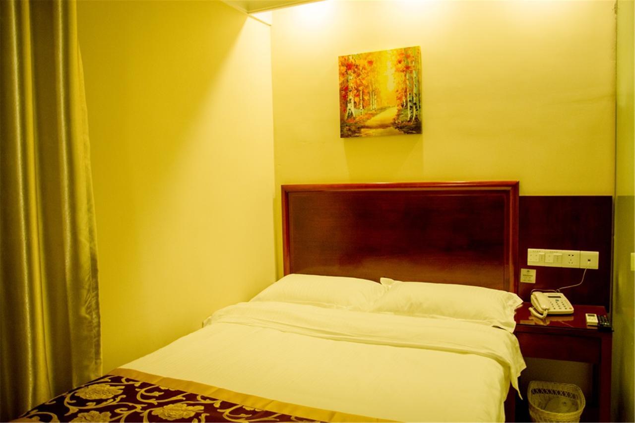 Greentree Inn Xinjiang Fukang Fukang Business Hotel Changji Extérieur photo