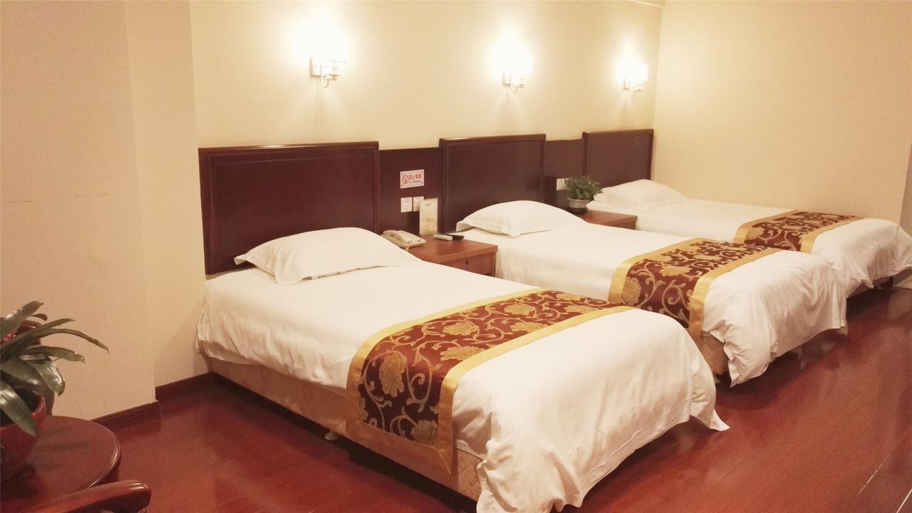 Greentree Inn Xinjiang Fukang Fukang Business Hotel Changji Extérieur photo
