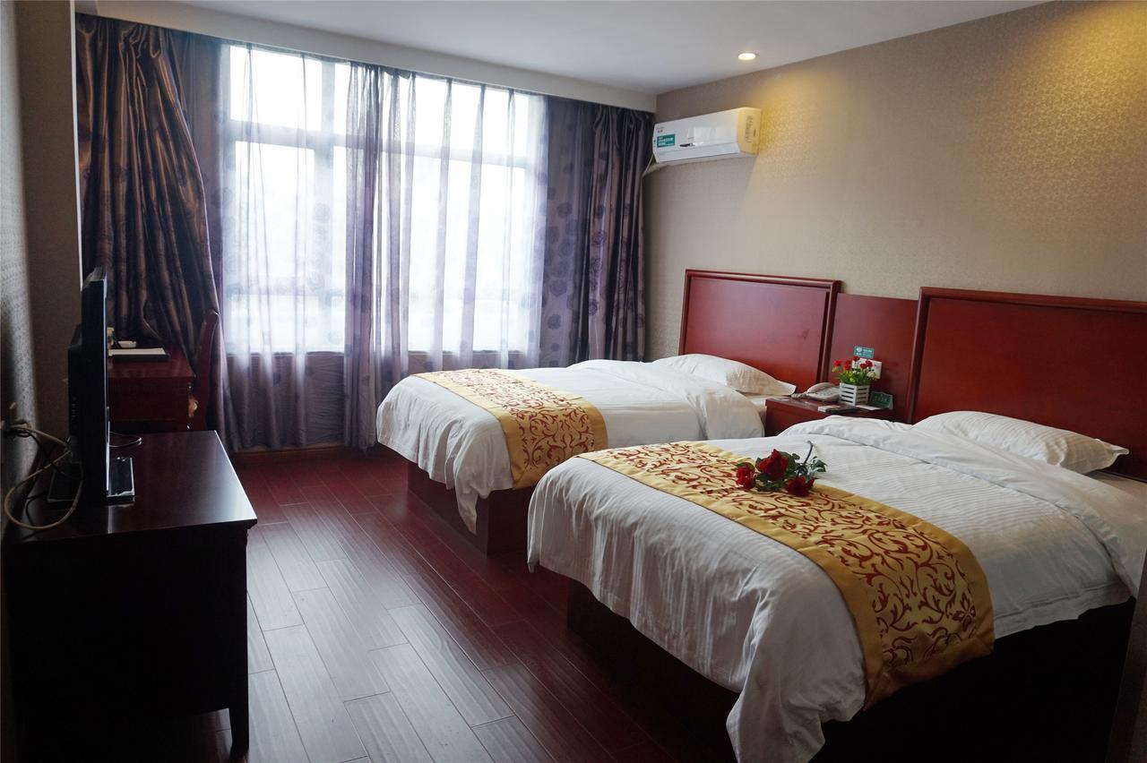 Greentree Inn Xinjiang Fukang Fukang Business Hotel Changji Extérieur photo